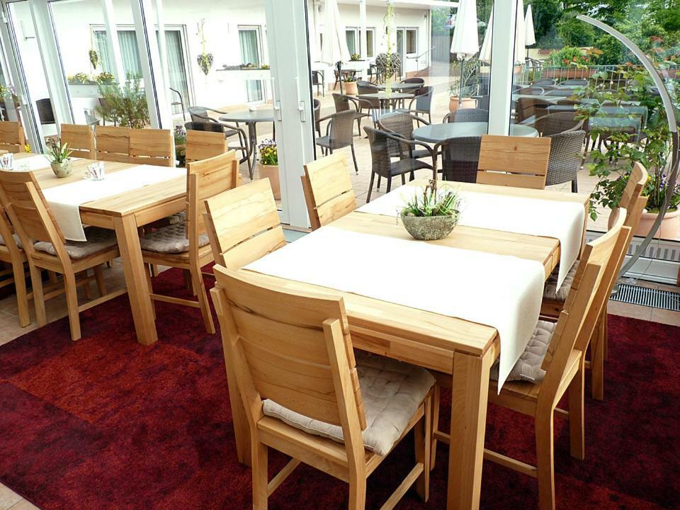 Pension Bergterrasse Анвайлер ам Трифелс Екстериор снимка